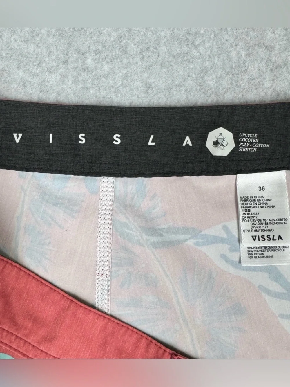 VISSLA Red Coral Floral Men's Swim Board Shorts Swim Trunks Tropical Size 36 - Picture 2 of 14